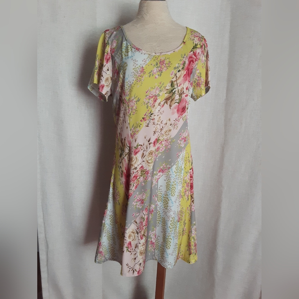 "Lily By Firmiana" Floral Dress